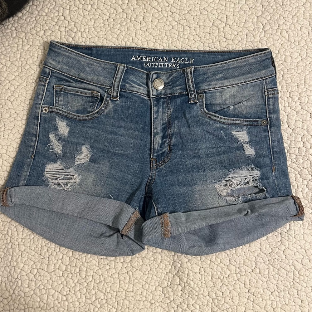 Midi American Eagle Light Wash Jean Shorts
